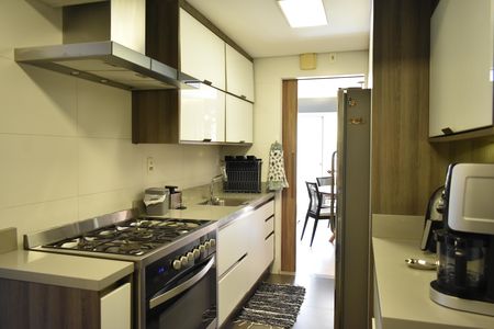 Apartamento à venda com 150m², 3 quartos e 2 vagasCozinha
