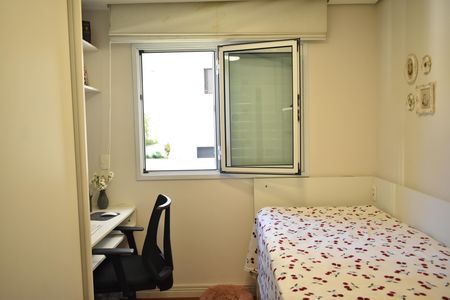 Apartamento à venda com 150m², 3 quartos e 2 vagasSuíte 2