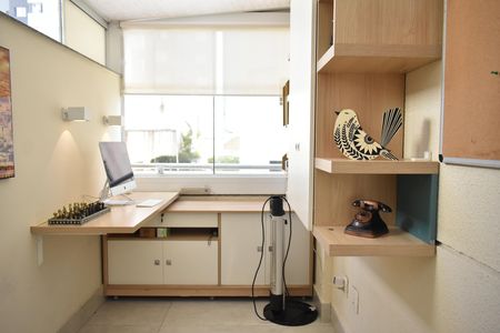 Apartamento à venda com 150m², 3 quartos e 2 vagasEscritório