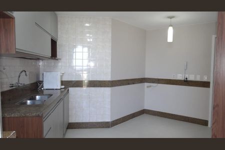 Cozinha de apartamento à venda com 3 quartos, 198m² em Barra da Tijuca, Rio de Janeiro