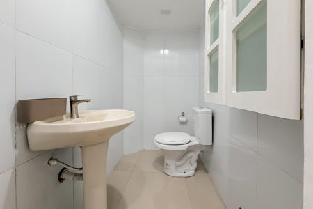 Banheiro de apartamento para alugar com 1 quarto, 35m² em Vila Deodoro, São Paulo
