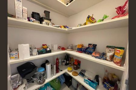 Apartamento para alugar com 170m², 4 quartos e 3 vagasDespensa