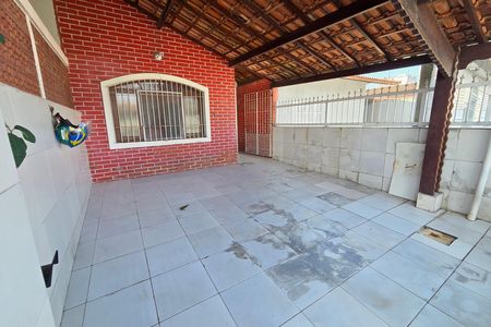 Garagem de casa para alugar com 2 quartos, 100m² em Caiçara , Praia Grande