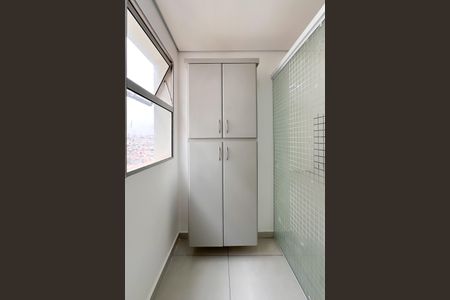 Apartamento à venda com 64m², 2 quartos e 1 vagaÁrea de Serviço