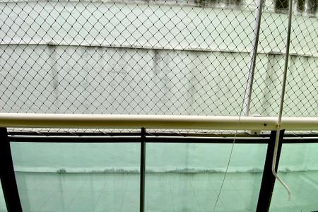 Apartamento para alugar com 85m², 2 quartos e 1 vaga Apartamento para alugar com 85m², 2 quartos e 1 vagaVaranda sala