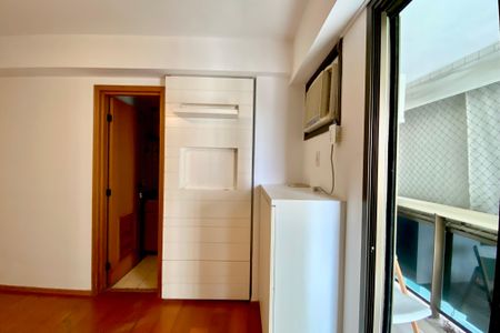 Apartamento para alugar com 85m², 2 quartos e 1 vaga Apartamento para alugar com 85m², 2 quartos e 1 vagaSuite