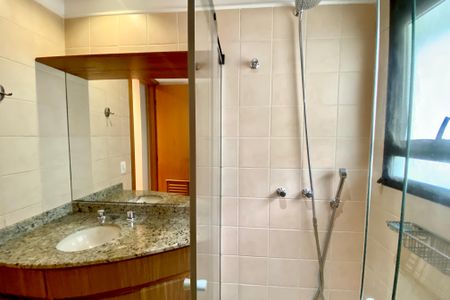 Apartamento para alugar com 85m², 2 quartos e 1 vaga Apartamento para alugar com 85m², 2 quartos e 1 vagaBanheiro social