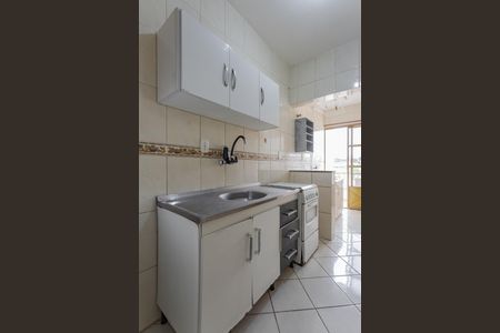 Apartamento para alugar com 60m², 2 quartos e sem vagaCozinha e Área de Serviço