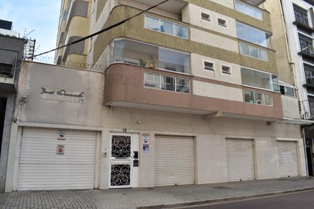 Studio para alugar com 31m², 1 quarto e sem vaga Studio para alugar com 31m², 1 quarto e sem vagaFachada