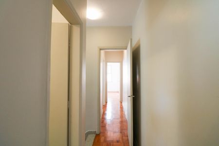 Casa para alugar com 125m², 3 quartos e 1 vaga Casa para alugar com 125m², 3 quartos e 1 vagaCorredor