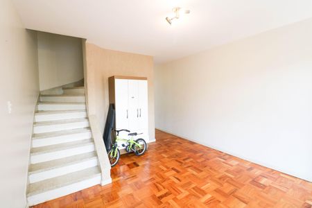 Casa para alugar com 125m², 3 quartos e 1 vaga Casa para alugar com 125m², 3 quartos e 1 vagaSala