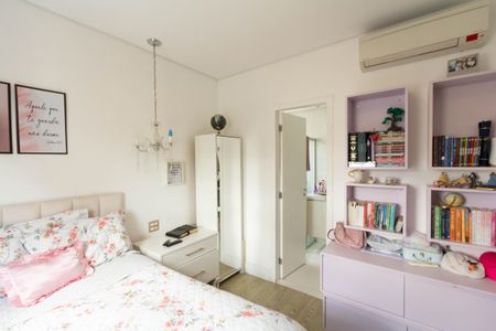 Apartamento à venda com 400m², 4 quartos e 4 vagas Apartamento à venda com 400m², 4 quartos e 4 vagasSuíte 1