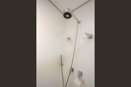 Apartamento à venda com 400m², 4 quartos e 4 vagas Apartamento à venda com 400m², 4 quartos e 4 vagasBanheiro da Suíte 3