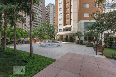 Apartamento à venda com 400m², 4 quartos e 4 vagas Apartamento à venda com 400m², 4 quartos e 4 vagasÁrea comum