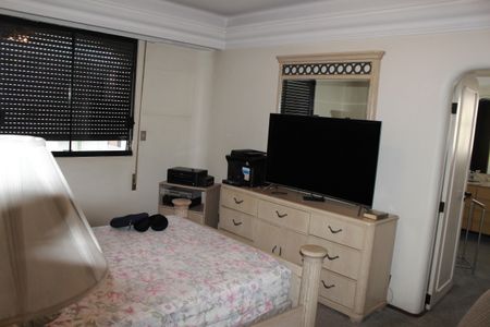 Apartamento à venda com 350m², 5 quartos e 4 vagasSuíte 2