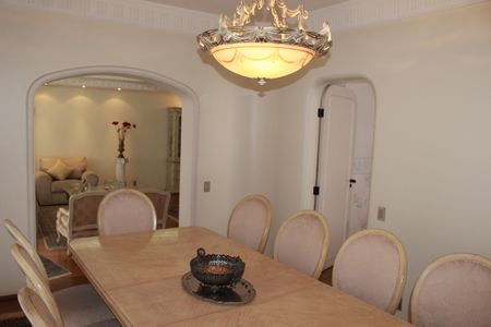 Apartamento à venda com 350m², 5 quartos e 4 vagasSala de Jantar