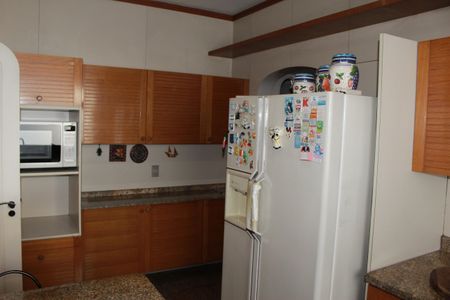 Apartamento à venda com 350m², 5 quartos e 4 vagasCozinha