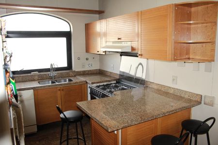 Apartamento à venda com 350m², 5 quartos e 4 vagasCozinha