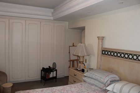 Apartamento à venda com 350m², 5 quartos e 4 vagasSuíte 2