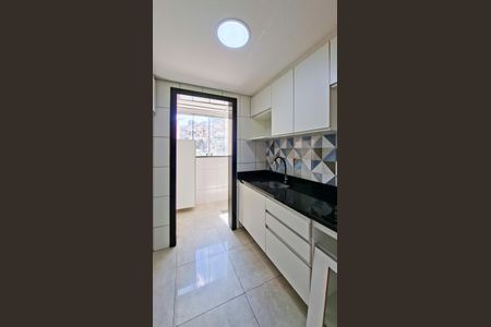 Apartamento à venda com 64m², 3 quartos e 1 vagaCozinha