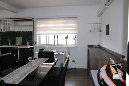 Apartamento à venda com 70m², 1 quarto e 1 vagaSala