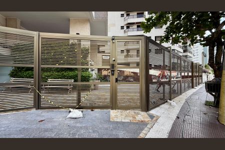 Apartamento para alugar com 107m², 3 quartos e 1 vagaFachada