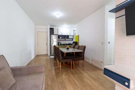 Sala de apartamento para alugar com 3 quartos, 75m² em Capão Raso, Curitiba