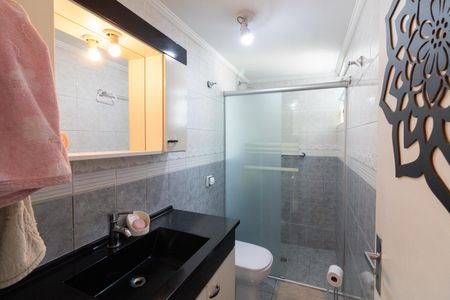 Apartamento à venda com 62m², 2 quartos e 1 vaga Apartamento à venda com 62m², 2 quartos e 1 vagaBanheiro