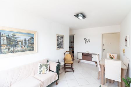 Sala de apartamento à venda com 2 quartos, 62m² em Cidade São Francisco, São Paulo