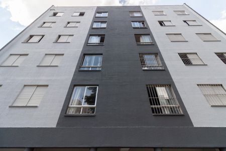 Apartamento à venda com 62m², 2 quartos e 1 vaga Apartamento à venda com 62m², 2 quartos e 1 vagaFachada