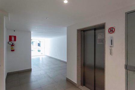 Apartamento para alugar com 137m², 3 quartos e 3 vagas Apartamento para alugar com 137m², 3 quartos e 3 vagasHall social