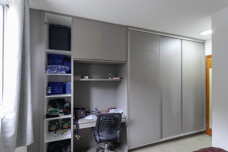 Apartamento para alugar com 137m², 3 quartos e 3 vagas Apartamento para alugar com 137m², 3 quartos e 3 vagasSuíte