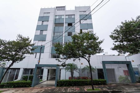 Apartamento para alugar com 137m², 3 quartos e 3 vagas Apartamento para alugar com 137m², 3 quartos e 3 vagasFachada