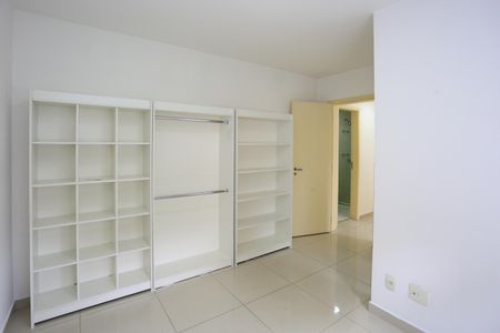 Apartamento para alugar com 60m², 2 quartos e 1 vaga Apartamento para alugar com 60m², 2 quartos e 1 vagaSuíte
