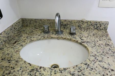 Apartamento para alugar com 60m², 2 quartos e 1 vaga Apartamento para alugar com 60m², 2 quartos e 1 vagaBanheiro