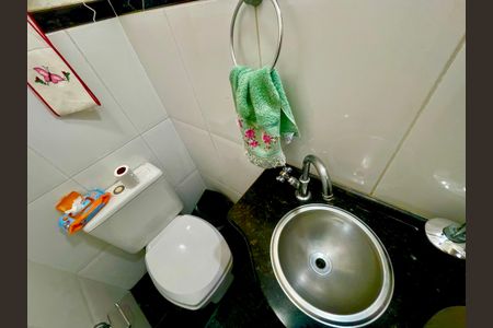 Casa de condomínio para alugar com 152m², 3 quartos e 3 vagasBanheiro 3