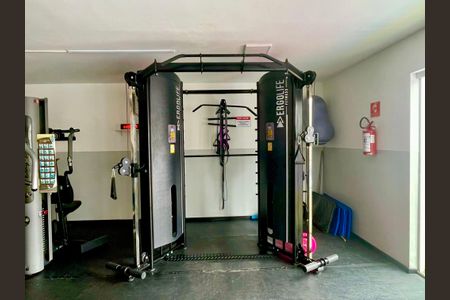 Casa de condomínio para alugar com 152m², 3 quartos e 3 vagasÁrea comum - Academia