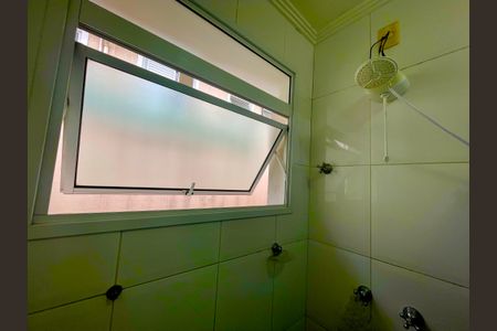 Casa de condomínio para alugar com 152m², 3 quartos e 3 vagasBanheiro 2