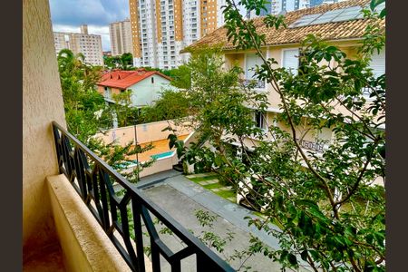 Casa de condomínio para alugar com 152m², 3 quartos e 3 vagasVaranda Quarto 1