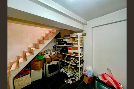 Casa de condomínio para alugar com 152m², 3 quartos e 3 vagasDepósito