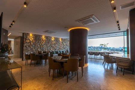 Apartamento à venda com 241m², 4 quartos e 4 vagas Apartamento à venda com 241m², 4 quartos e 4 vagasÁrea comum