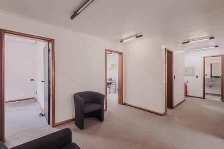 Casa à venda com 366m², 12 quartos e 20 vagas Casa à venda com 366m², 12 quartos e 20 vagasCorredor