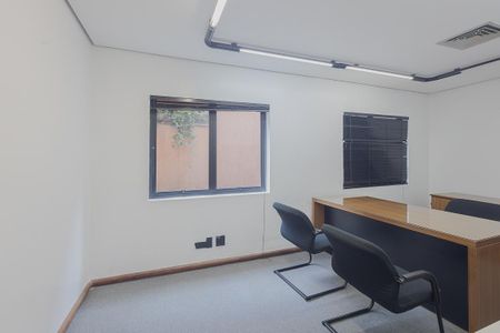 Casa à venda com 366m², 12 quartos e 20 vagas Casa à venda com 366m², 12 quartos e 20 vagasQuarto 3