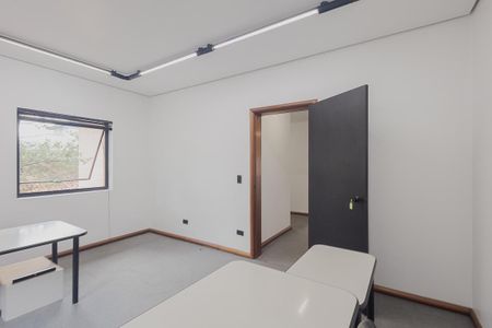 Casa à venda com 366m², 12 quartos e 20 vagas Casa à venda com 366m², 12 quartos e 20 vagasQuarto 9