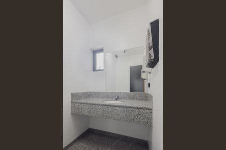 Casa à venda com 366m², 12 quartos e 20 vagas Casa à venda com 366m², 12 quartos e 20 vagasLavabo 2