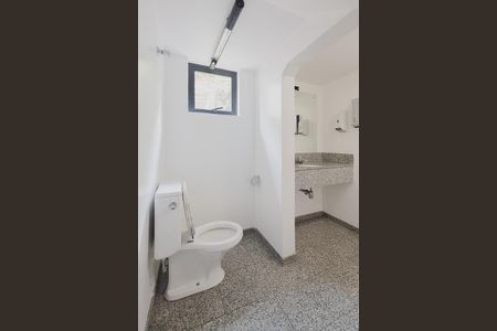 Casa à venda com 366m², 12 quartos e 20 vagas Casa à venda com 366m², 12 quartos e 20 vagasLavabo 4