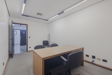 Casa à venda com 366m², 12 quartos e 20 vagas Casa à venda com 366m², 12 quartos e 20 vagasQuarto 2