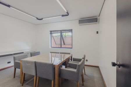 Casa à venda com 366m², 12 quartos e 20 vagas Casa à venda com 366m², 12 quartos e 20 vagasQuarto 5