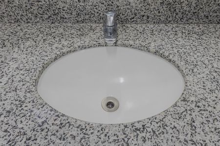 Casa à venda com 366m², 12 quartos e 20 vagas Casa à venda com 366m², 12 quartos e 20 vagasLavabo 2