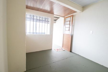 Sala de casa para alugar com 2 quartos, 50m² em Cidade Industrial, Curitiba